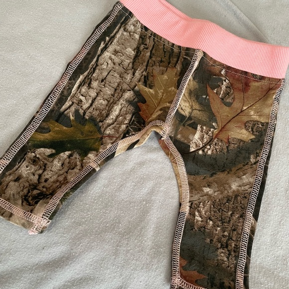 Bass Pro Shop camo pants - Picture 1 of 3